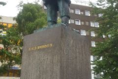 Troms og Finnmark - Tromsø - Kirkegata - Skulptur - Roald Amundsen (Carl E. Paulsen, 1937)