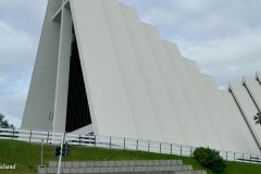 Troms og Finnmark - Tromsø - Tromsdalen kirke (Ishavskatedralen)