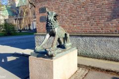 Trøndelag - Trondheim - Trondheim Kunstmuseum - Skulptur - Skrubbefar (Dyre Vaa 1970)