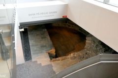 Trøndelag - Trondheim - Olavskirkens krypt, Sparebankbygget