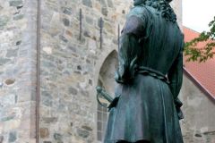 Trøndelag - Trondheim - Vår Frue Kirke - Skulptur - Tordenskioldmonumentet (Herman Vilhelm Bissen 1876)