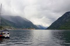 Hordaland - Odda - Ut Sørfjorden mot Eitrheimsneset