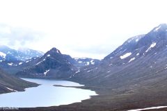 Oppland - Vågå - Jotunheimen - Russvatnet, stien mot Memurubu, fjell sør for Gjende