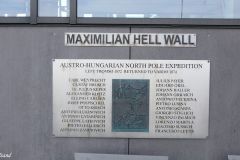 Finnmark - Vardø - Maximilian Hell wall