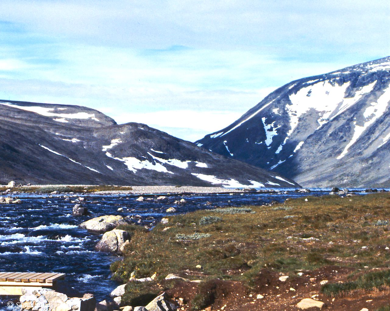 Oppland - Vågå - Jotunheimen - Over klopp ved utløpet av Bessvatn