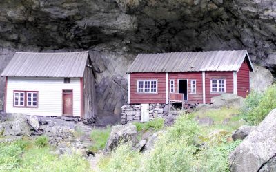 Helleren i Jøssingfjord