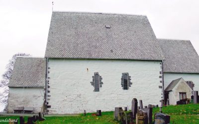 Hesby kirke stod på et av middelalderens største gods