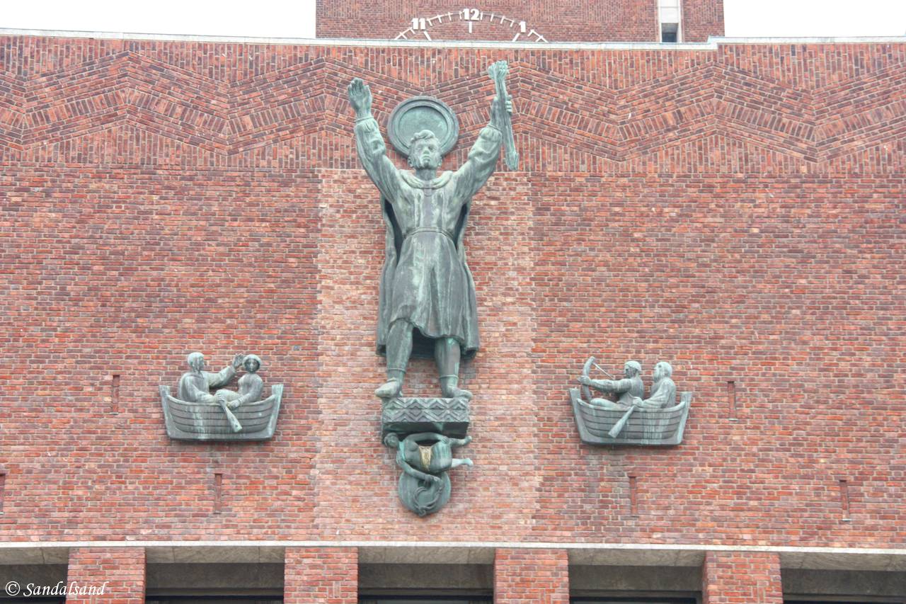 Oslo - Rådhuset - Rådhusplassen - Skulptur - St. Hallvard (Nic-Schiøll)